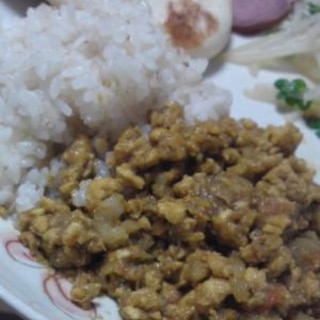 残りカレーで！冷凍豆腐のドライカレー